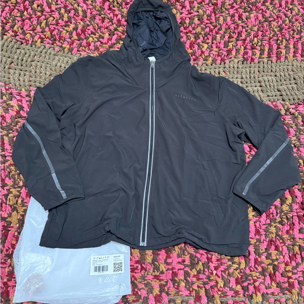 vitality prime windbreaker in midnight